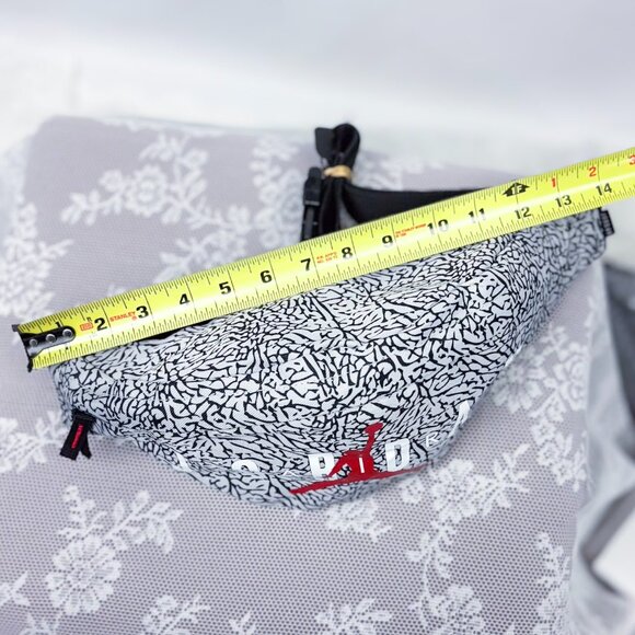 Jordan Air Jordan Crossbody Belt Bag NWT Unisex - Picture 12 of 16